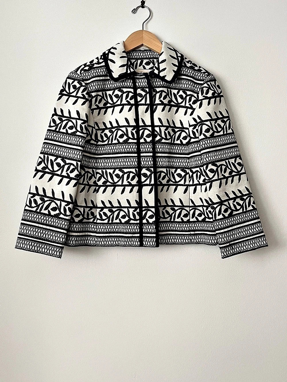 Tory Burch Women's Embroidered Floral Leaf Jacket Black White A-Line Size 4